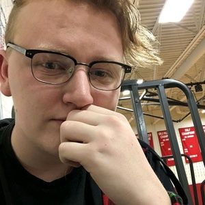 Meet your Posher, Travis